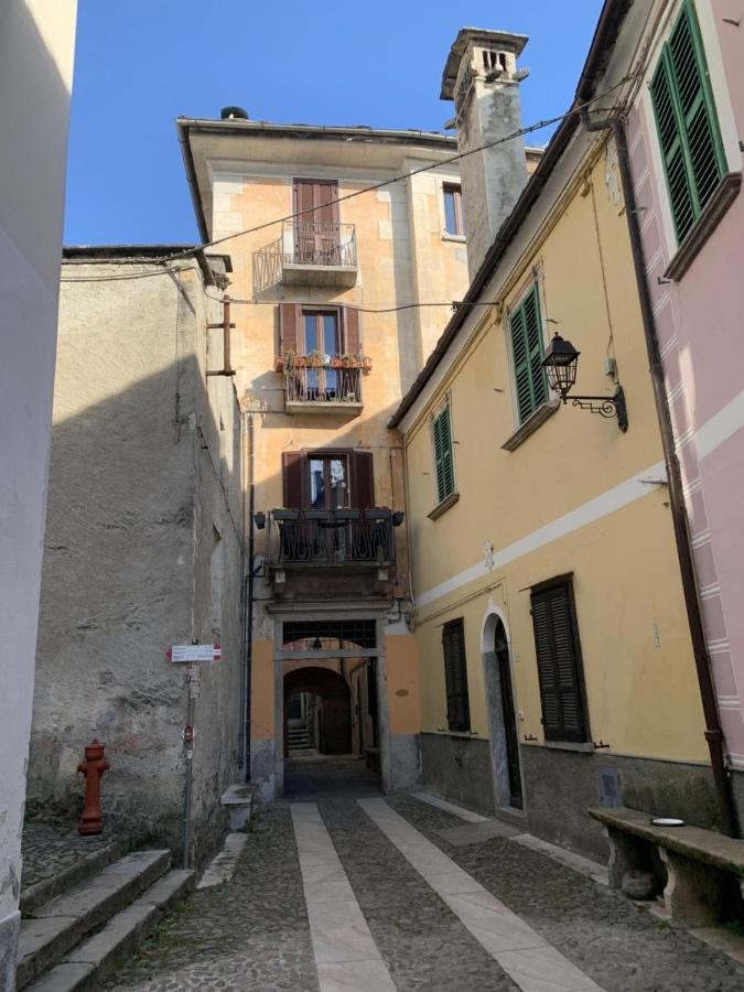 Ferienwohnung Sogni Nel Castello Crevoladossola Exterior foto