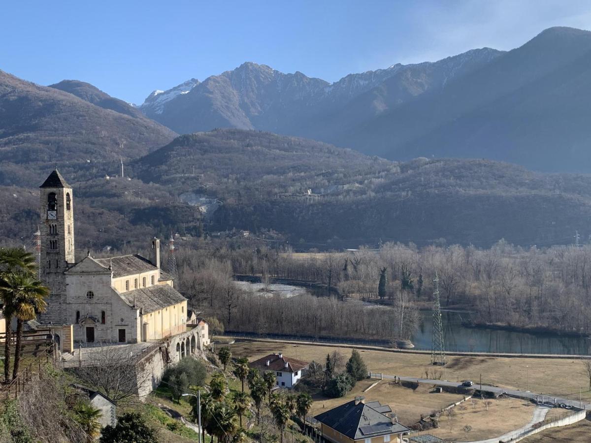 Ferienwohnung Sogni Nel Castello Crevoladossola Exterior foto